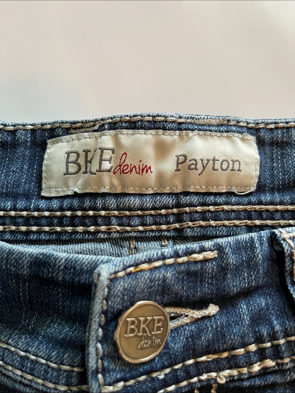 BKE Denim Payton Mid Rise Shorts Size 27 - Picture 9 of 16